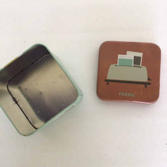 FOSSIL RETRO WATCH TIN BOX - Picture 8 of 9